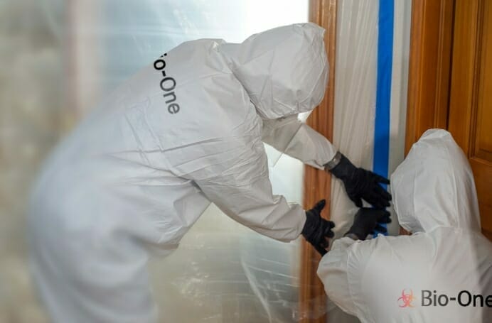 biohazard cleanup technicians